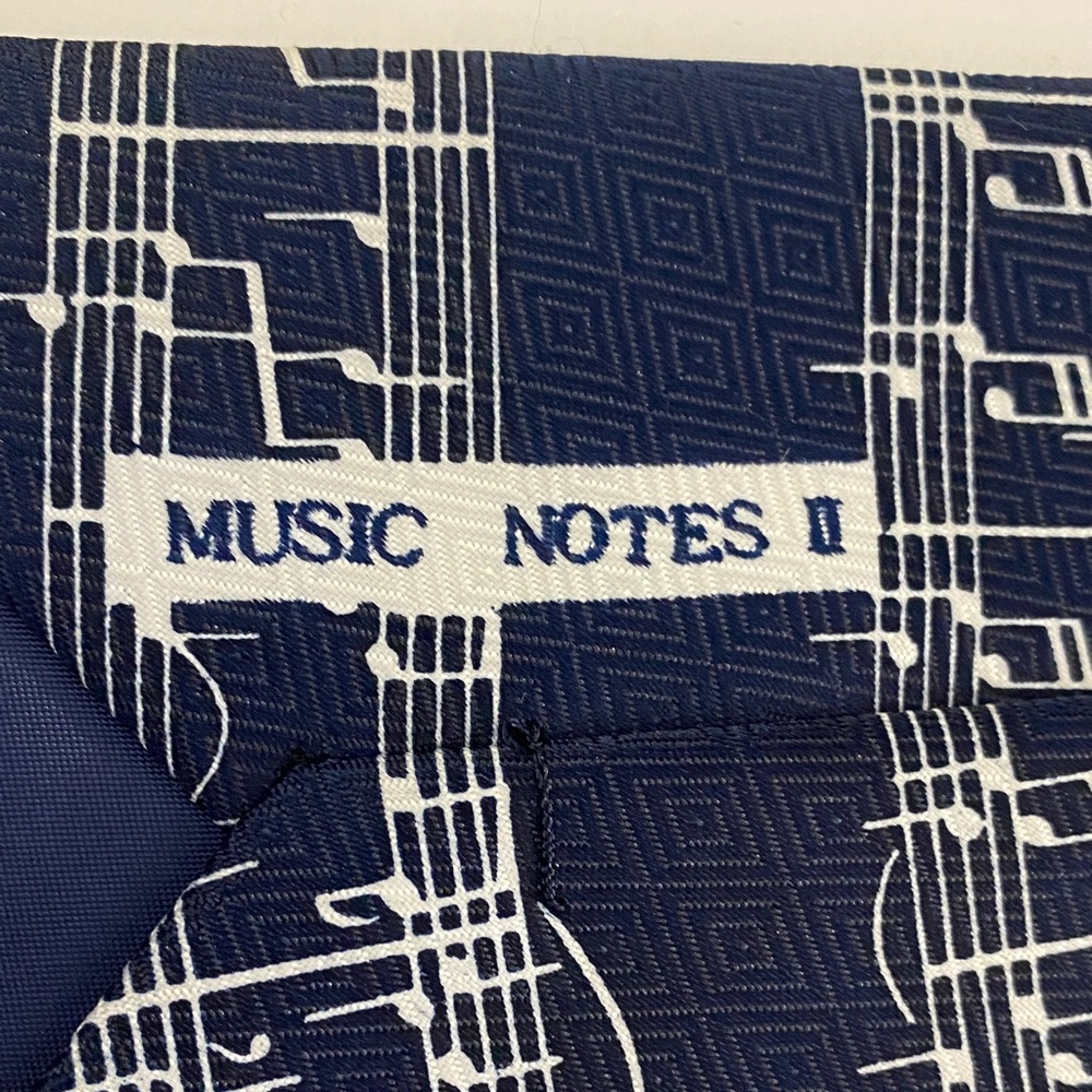 Musical ‘Music Notes’ Patterned Navy Tie - Picture 4 of 6